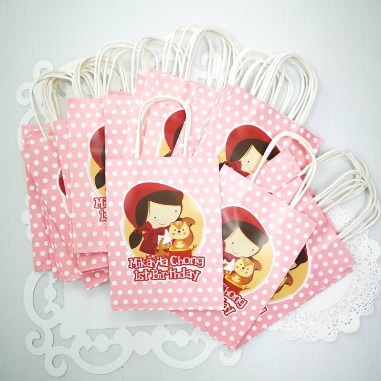 تم تولد شنل قرمزی - Red Riding Hood